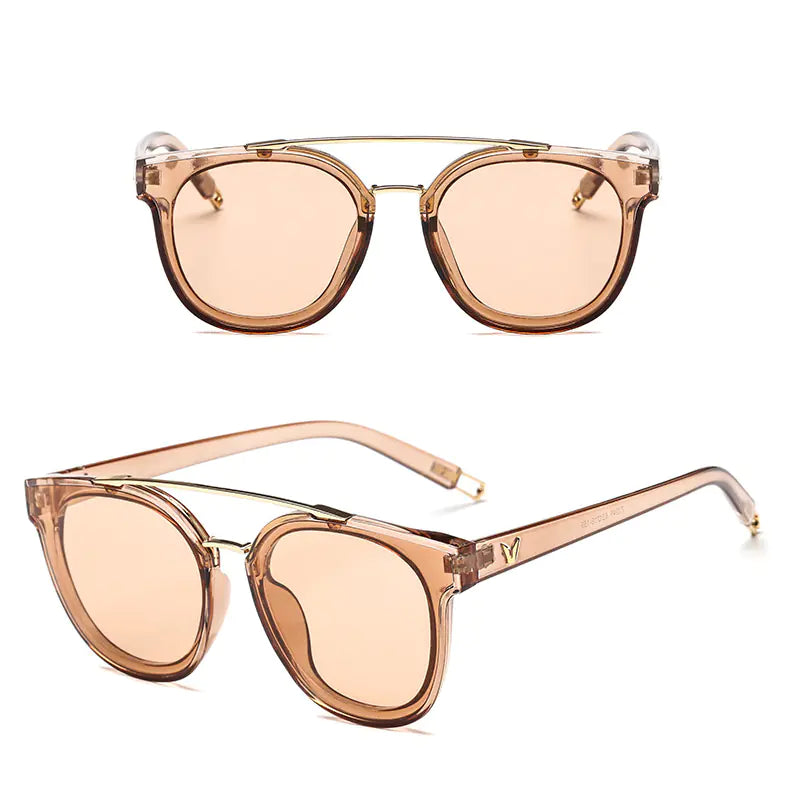 Fashionable Women's Oversized Sunglasses 2025 Trend