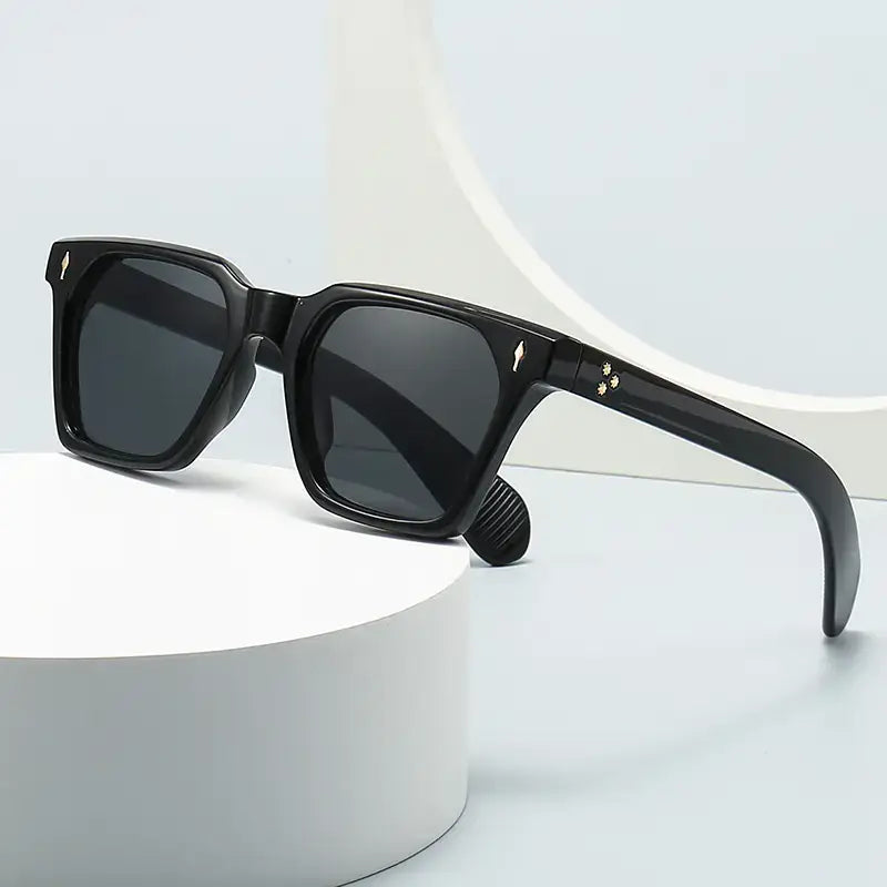 Trendy Square Sunglasses for Women - Model 6076