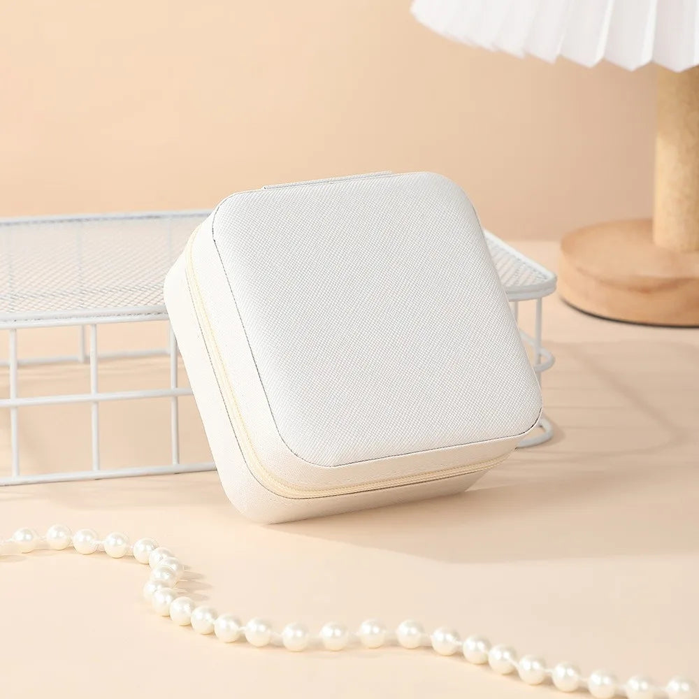 Portable Jewelry Storage Box Travel Organizer Jewelry Case Leather Storage Earrings Necklace Ring Jewelry Organizer Display