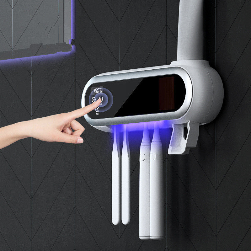 Intelligent UV sanitizer