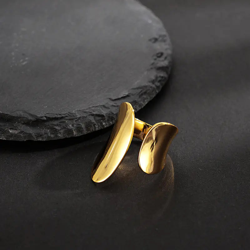Light Pasta Finger Ring for Women's Fashion