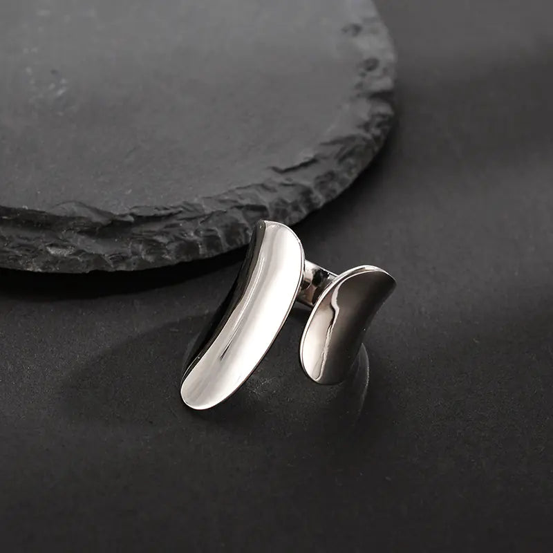 Light Pasta Finger Ring for Women's Fashion