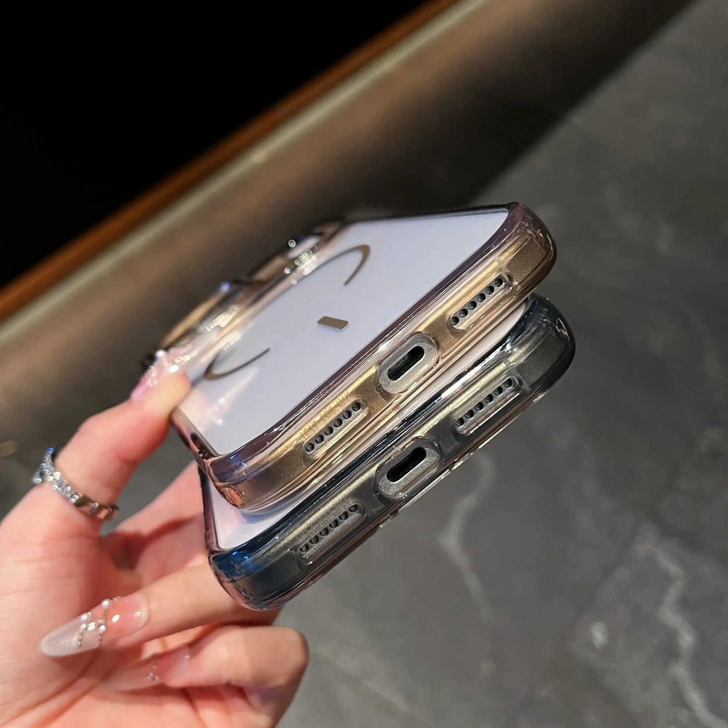 Coque de téléphone de luxe pour chargement sans fil magnétique Magsafe pour iPhone 17Air 17Pro 17 Pro Max antichoc transparente rigide