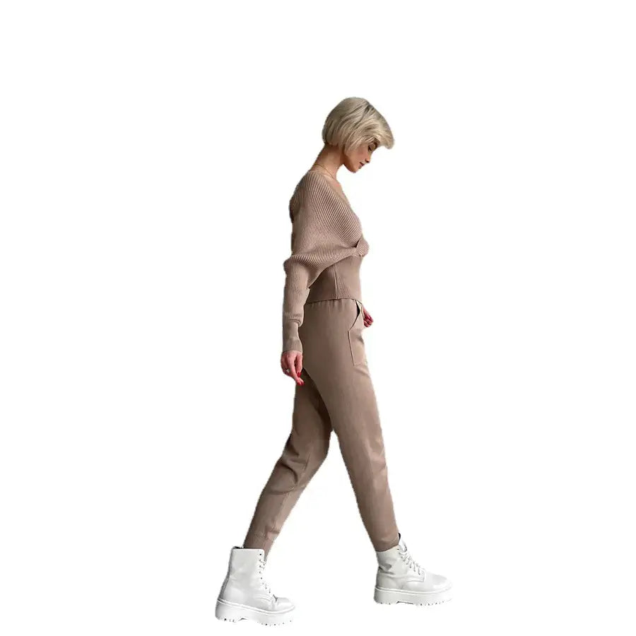 Trendy Batwing Sleeve V-Neck Knit Sweater Set for Women