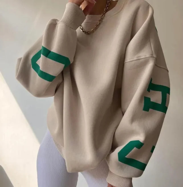 Trendy Oversized Sweatshirt for Women – Casual Streetwear Style